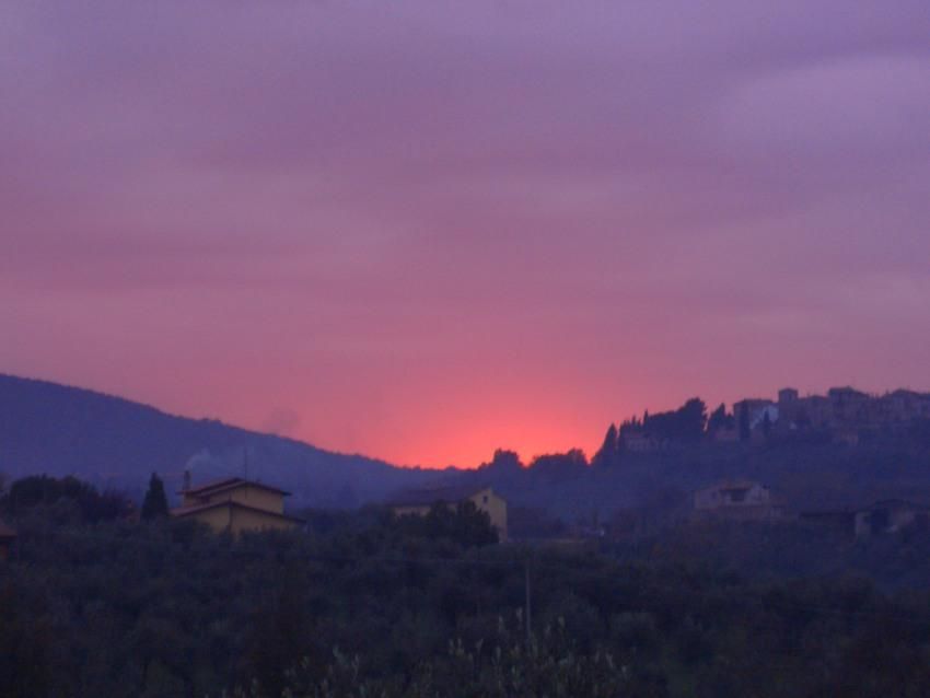 tramonto a montecchio PG foto di tramonti in montagna nuvole